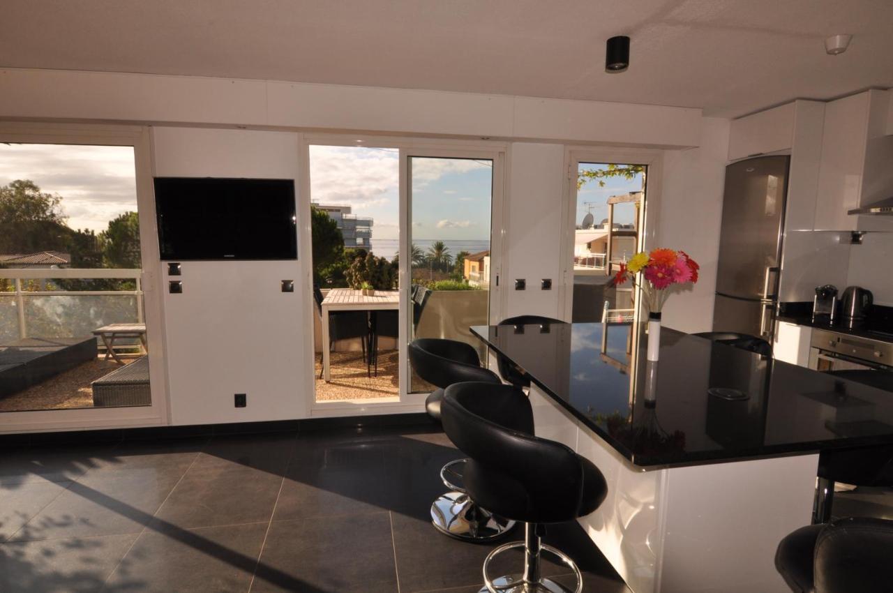 Gorgeous One-Bedroom Apartment With Terrace And Sea View -Stayinantibes- Bijou Plage Exterior foto